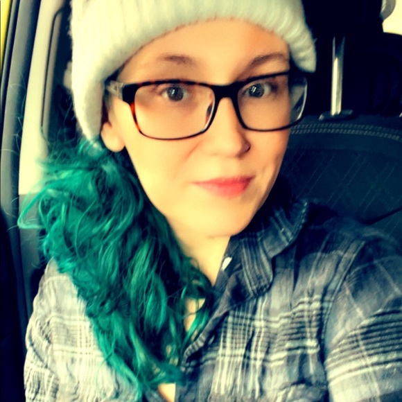 Meet your Posher, Ashton - Picture 7 of 8